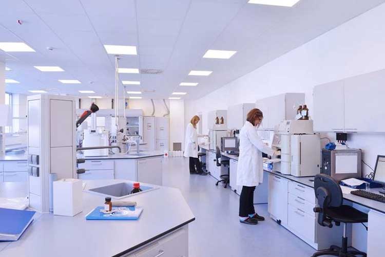 實驗室和儀器室怎么控制濕度？ 實驗儀器室除濕機(jī)